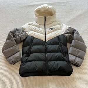 Nike Men's Windrunner Down Fill Puffer Jacket